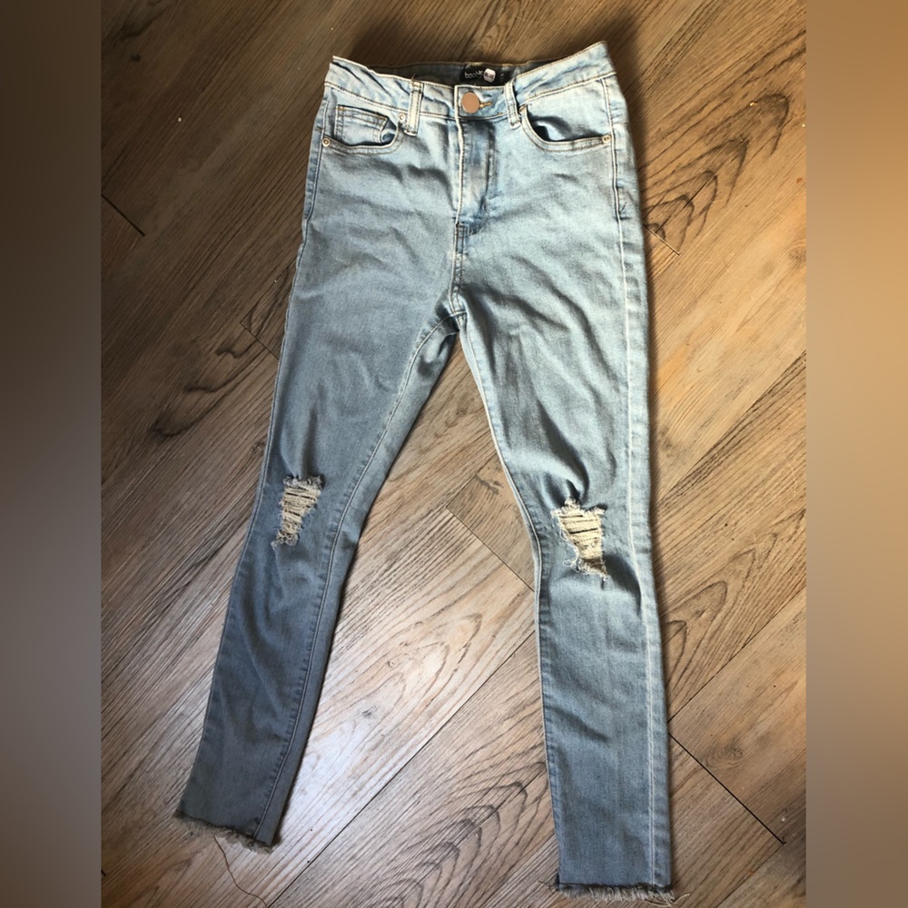 Boohoo Distressed Skinny jeans